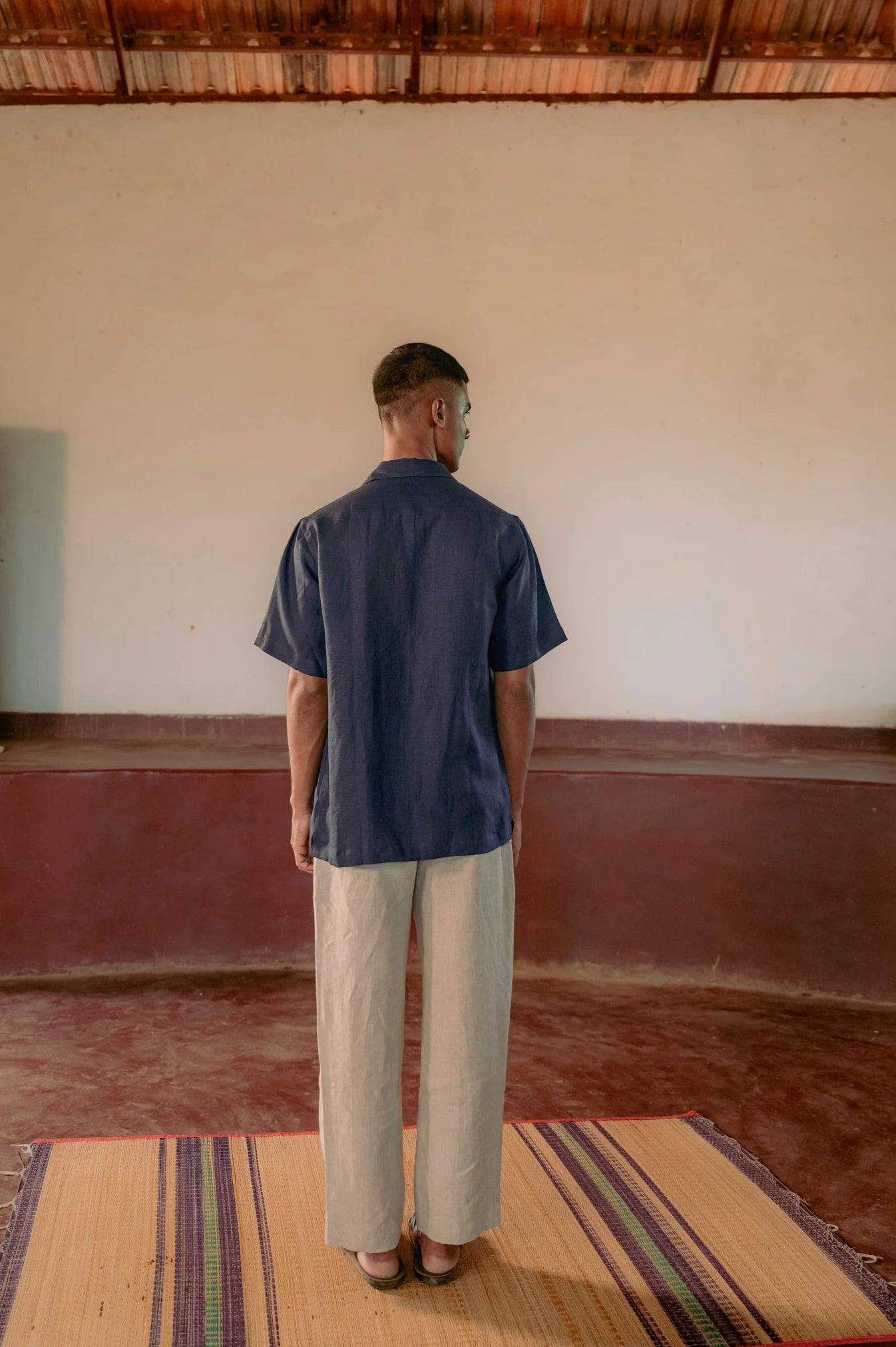 Simple scenes linen shirt