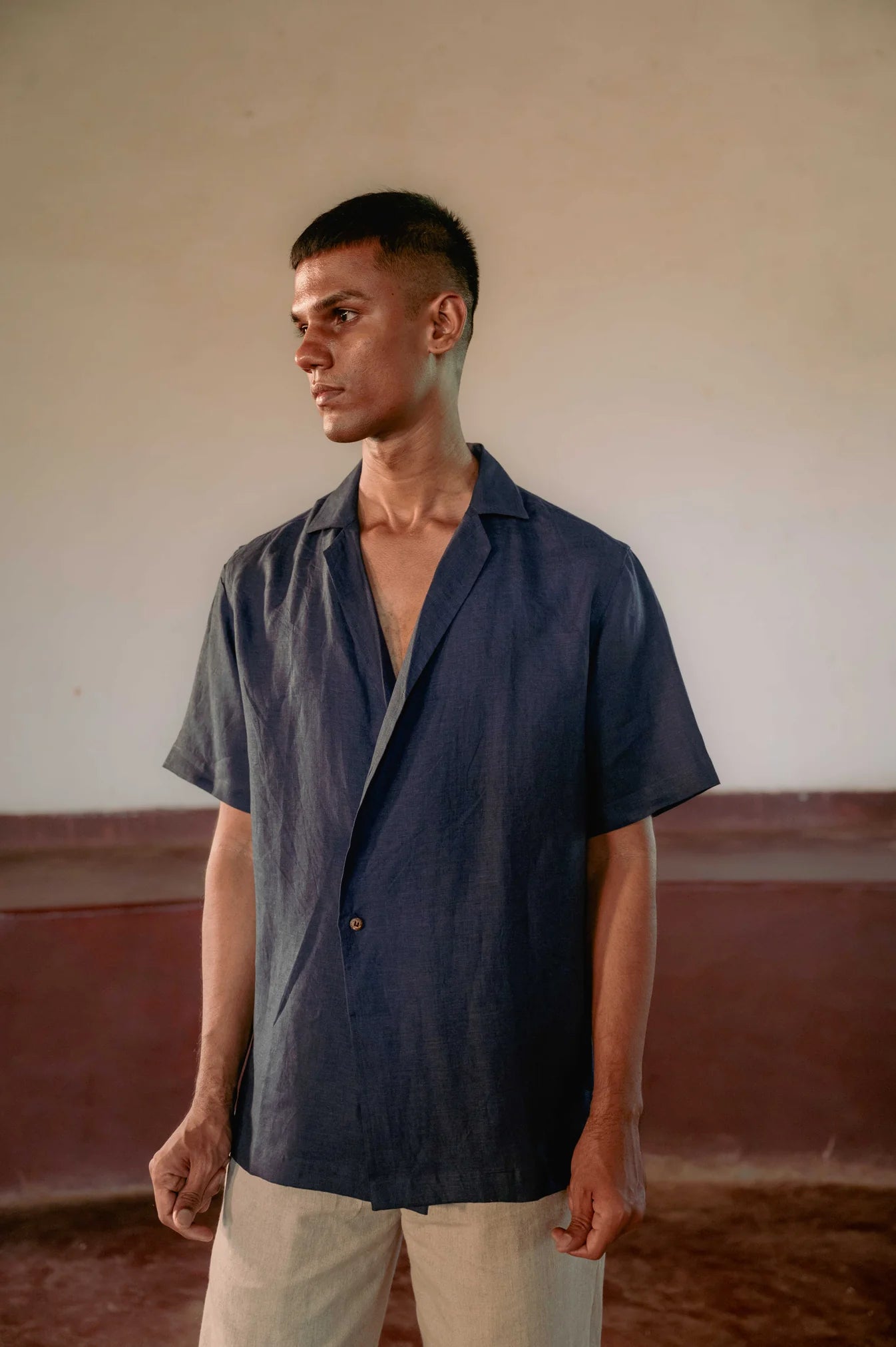 Simple scenes linen shirt