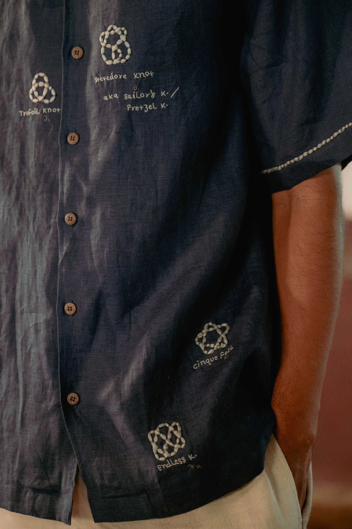 The Knot Theory shirt in blue linen