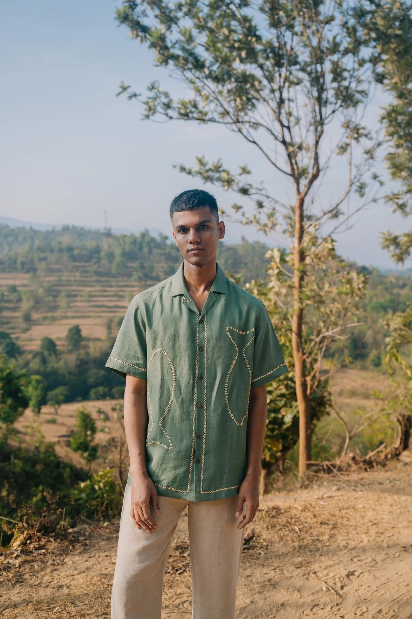 Green Twin Fish embroidered linen shirt
